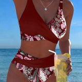 Bikini ar kontrastējošu krāsu ziedu modi