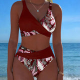 Bikini ar kontrastējošu krāsu ziedu modi