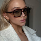 Sara - Saulesbrilles