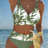 Bikini ar izgriezumiem