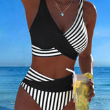 Krāsots Krustveida Bikini